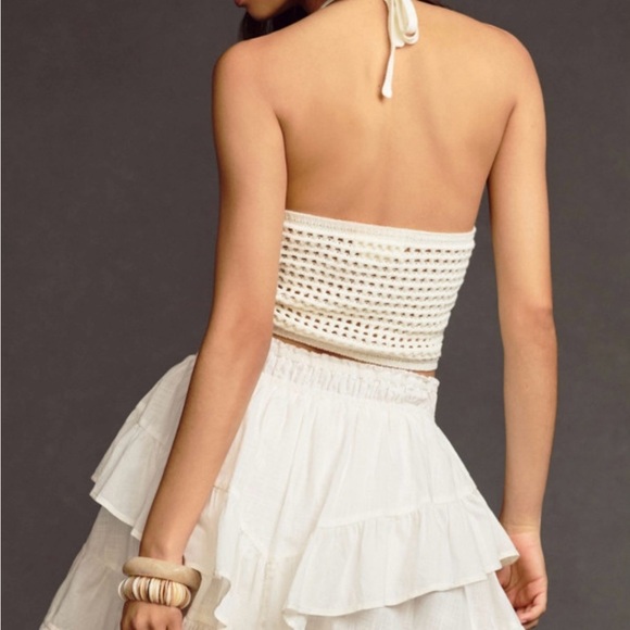 Elegant White Layered Skirt - Picture 3 of 8